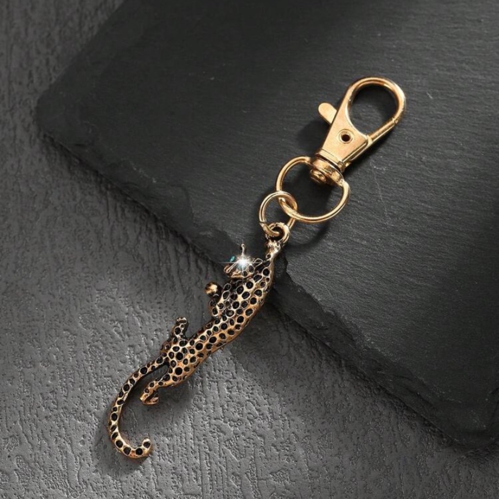 Elegant Gold and Black Leopard Keychain